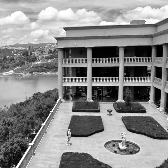 Imagen de fachada de Campus Madín