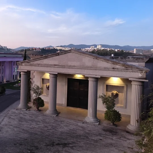 Fotos de instalaciones de campus Presa Madín